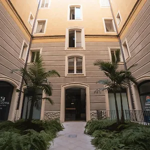 davids-room-city-apartment.lecce-hotels.com/