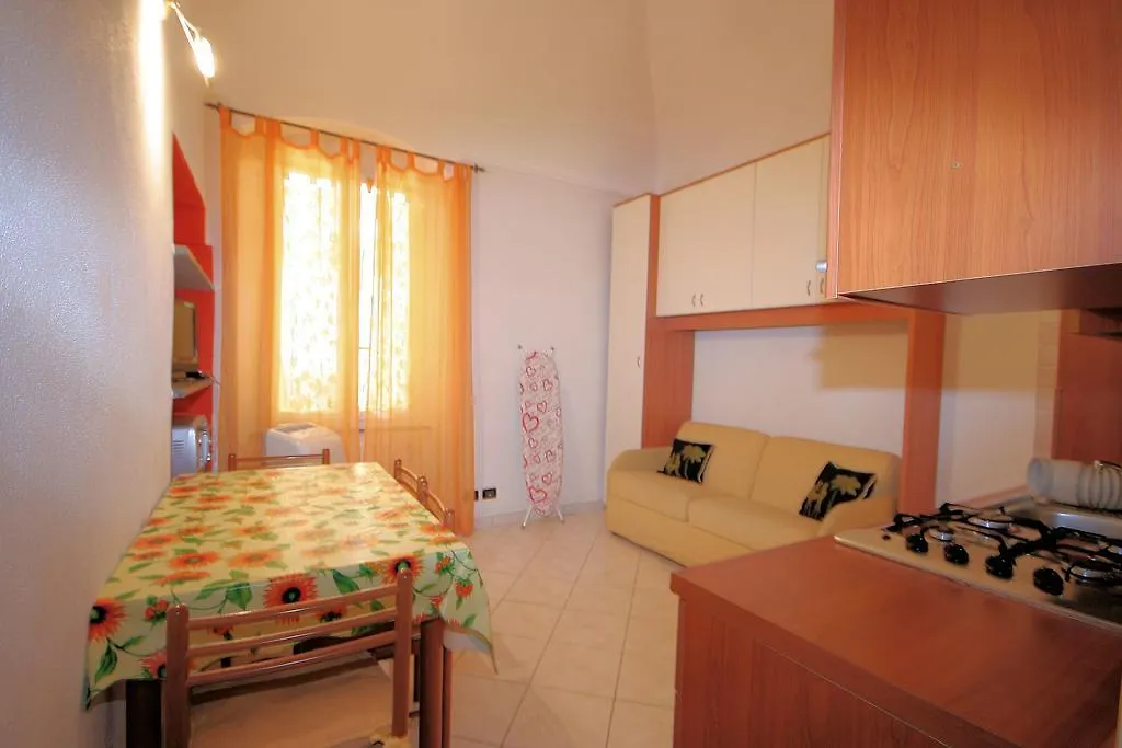 Monolocale Garibaldi Apartment Loano Italy